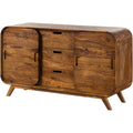 Gerundete Konturen und Schiebetueren an dem Sideboard