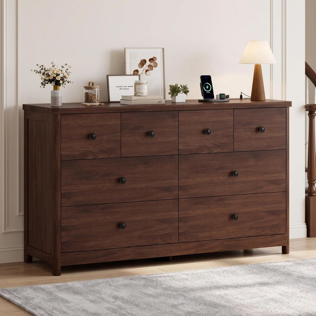 Sideboard aus Holzwerkstoff und Metall mit 8 Schubladen