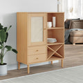 Hochschrank aus Massivholz und Rattan