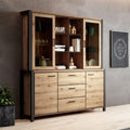 Sideboard verbindet LED Beleuchtung und matte Oberflaechen
